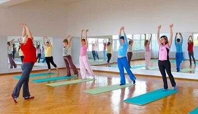 Ginnastica terapeutica con mal di schiena