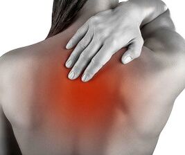 dolore dovuto all'osteocondrosi della colonna vertebrale toracica